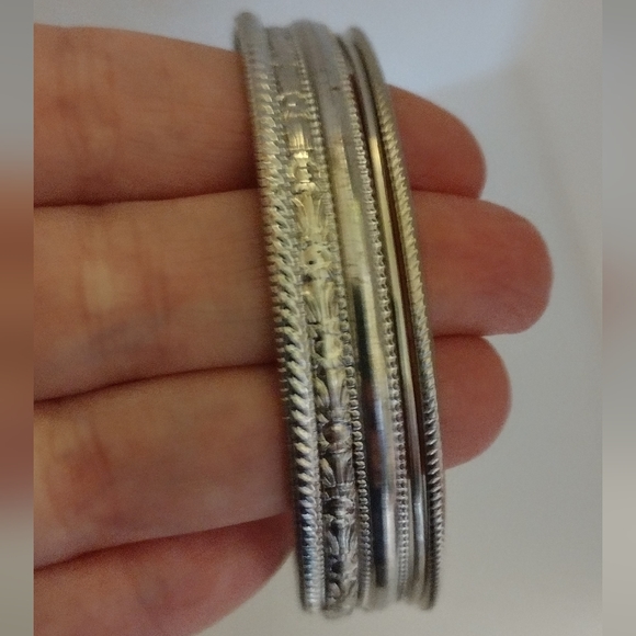 🍍🍍5 bangles🍍🍍 - Picture 5 of 5